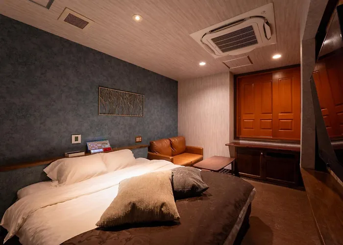Moni Hotel