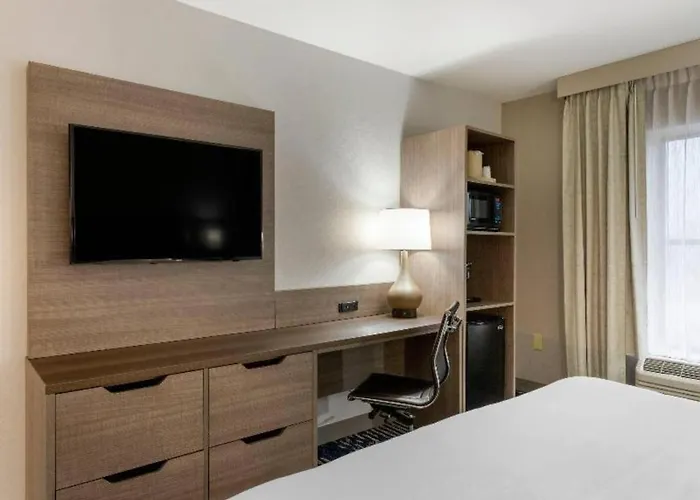 Comfort Inn & Suites Hot Springs Midtown