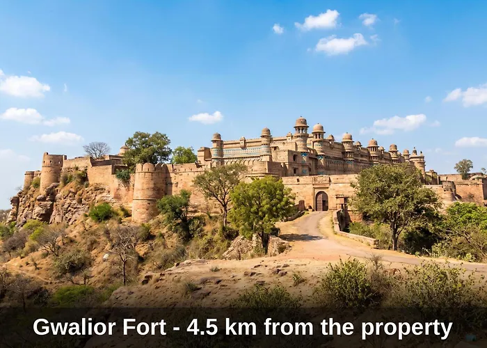 Super Collection O Kampoo Tiraha Road Formerly Siddhi Vinayak