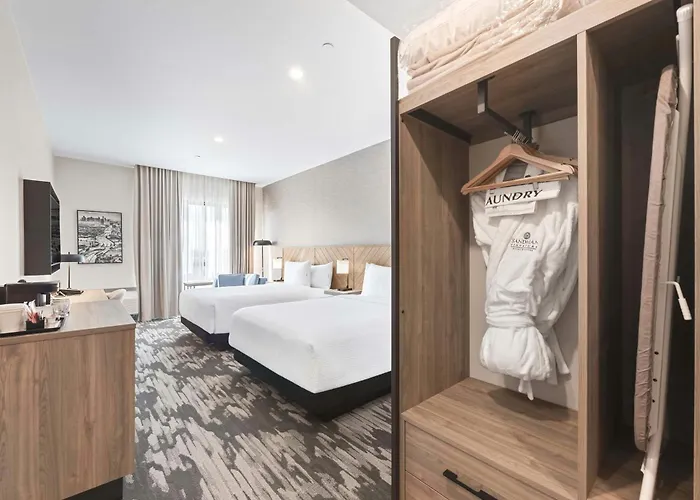 Sandman Signature Dallas Las Colinas Hotel & Suites