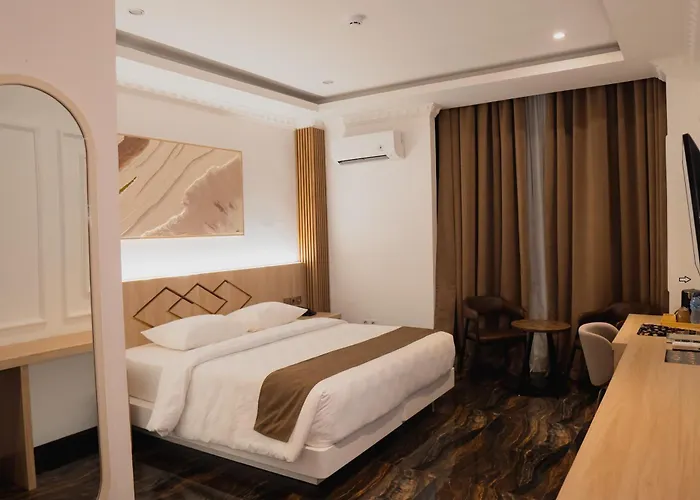 Fahira Hotel Syariah Padang