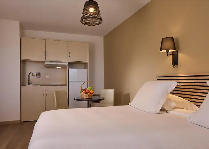 Zenitude Hotel Residences Ferney Voltaire