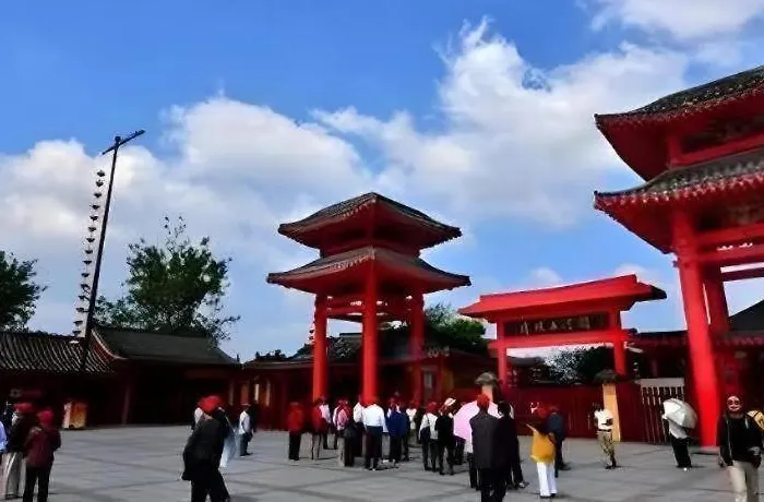 James Joyce Coffetel-Kaifeng Drum Tower