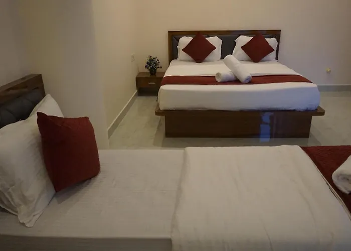 D D Luxury Inn