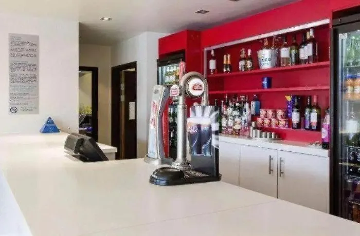 Travelodge Camberley Central