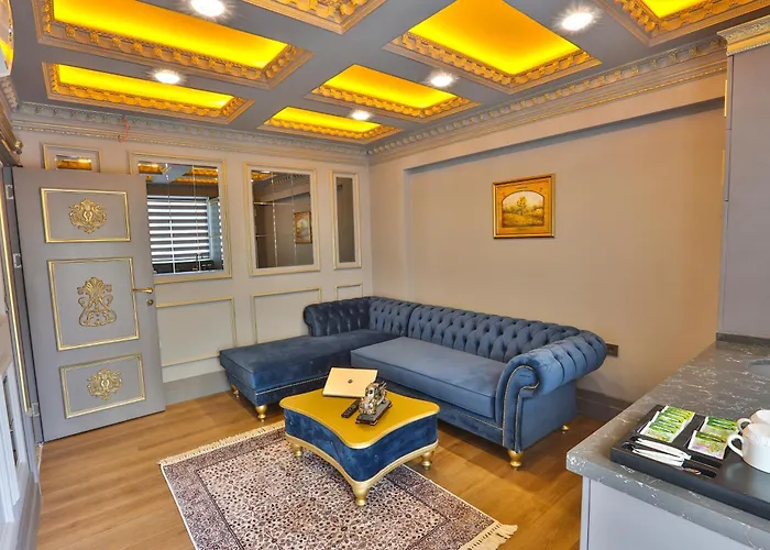 Real King Suite