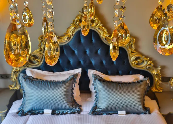 Real King Suite