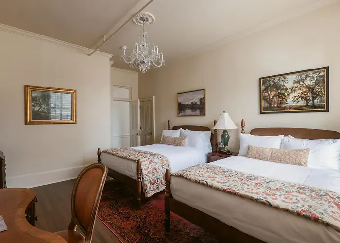Hotel Everett