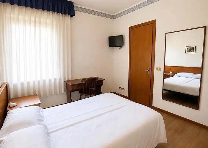 Single Rooms