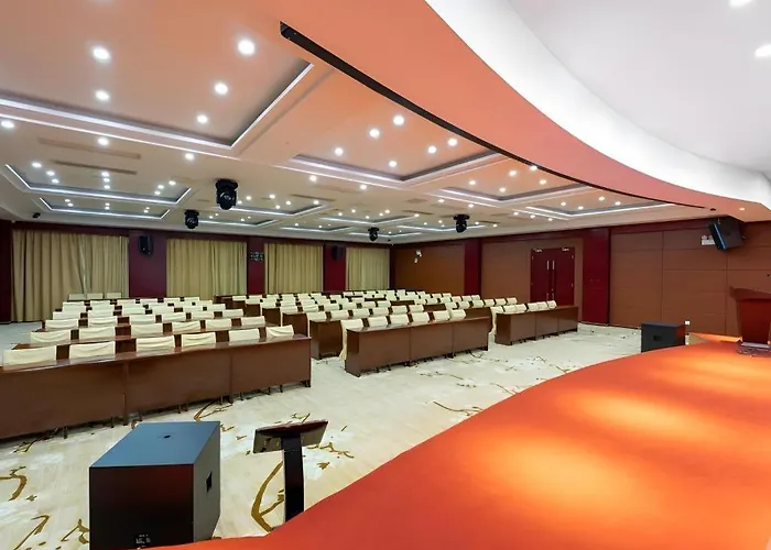 Vienna Hotel Hunan Yueyang Lingji Xingang Bonded Area