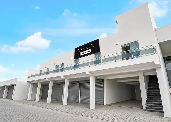 Super Townhouse Patiala Bus Terminal