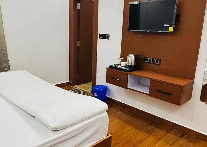 Hotel Manas Inn