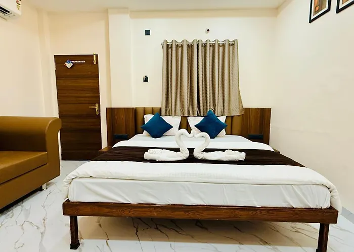 Hotel Gurukripa Palace