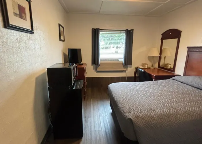 Martin House Motel