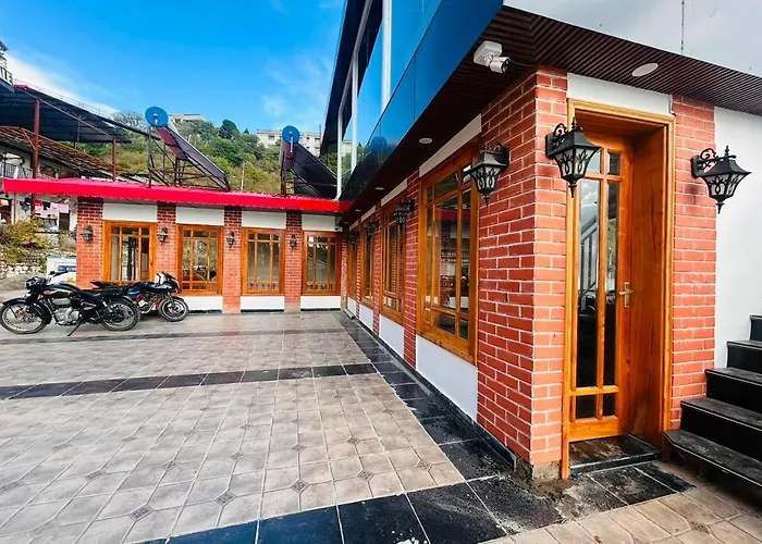 The Forest Season Resort, - A Premium Property & Open Terrace In Mussoorie