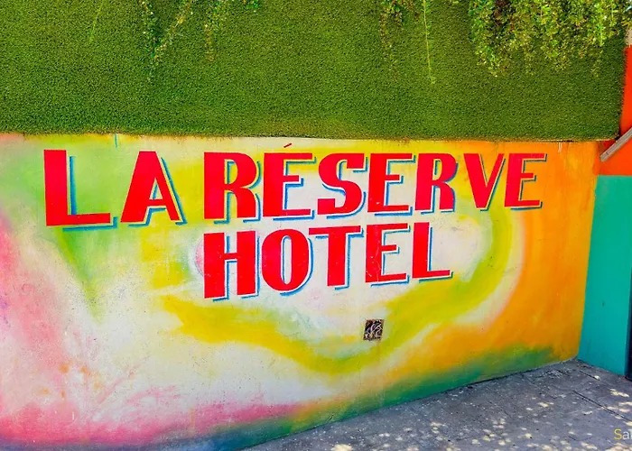 La Reserve Hotel