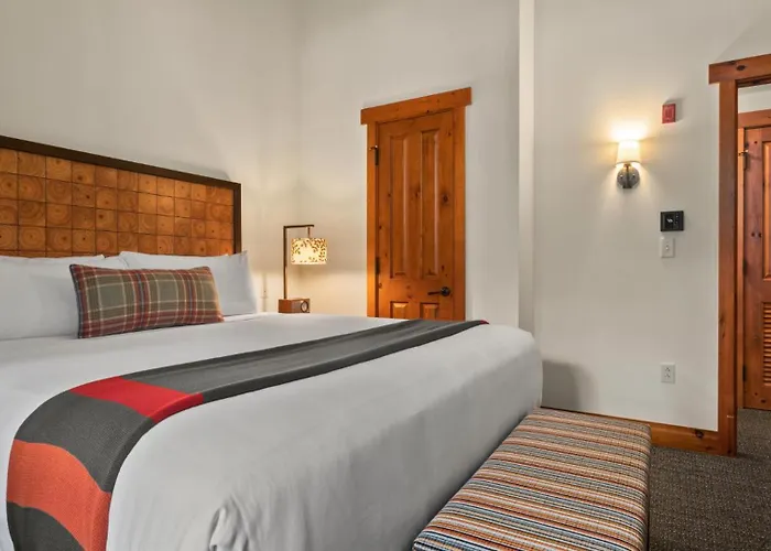 1324 Spruce Peak-One Bedroom-Ski In Ski Out-Sleeps-4 Mountainside By Stowe Mountain Rentals