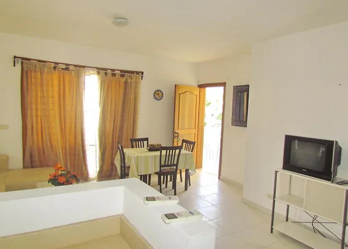 Serenara Studios And Suites Playa Los Corales