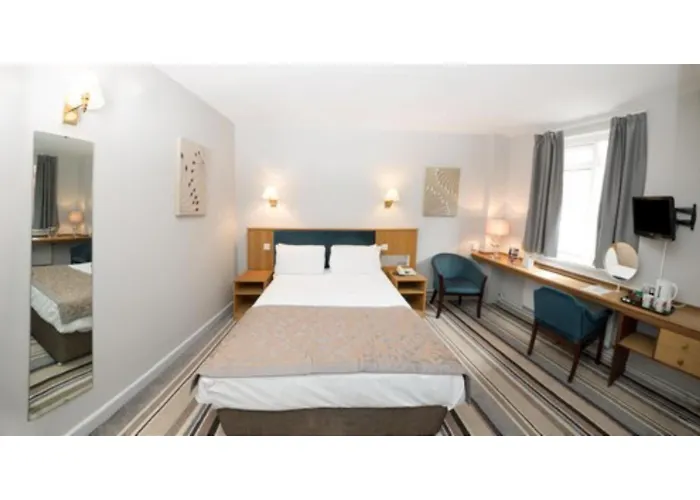 Norwich Central Hotel- Near Norwich Train Station & Carrow Road Stadium