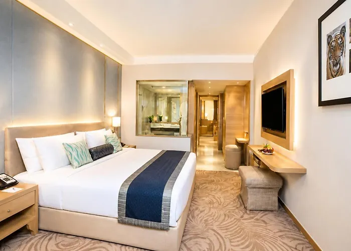 The Cr Pearl Suites Puri - Premium Stay With Swimming Pool & Parking, Restaurant Facilities