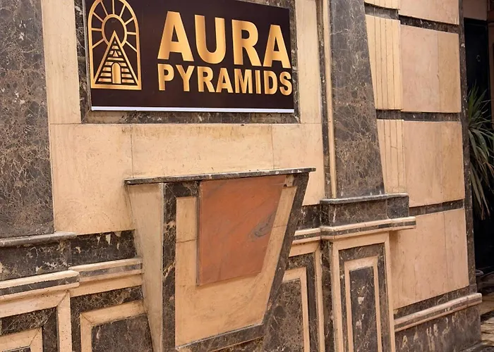 Aura Grand Pyramids View Inn