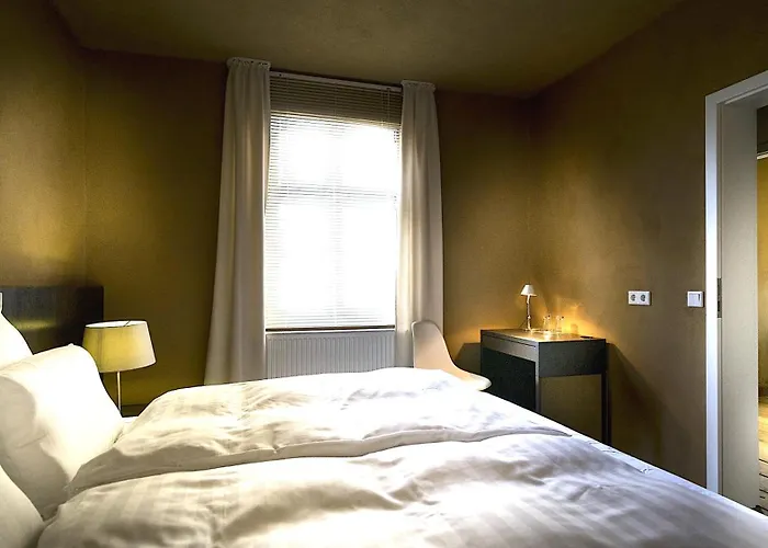 Compania Cafe Design Hotel