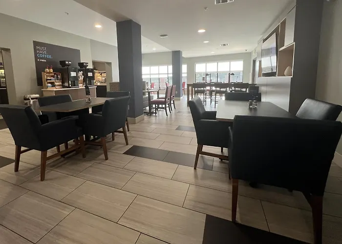 Holiday Inn Express Panama City - Tyndall