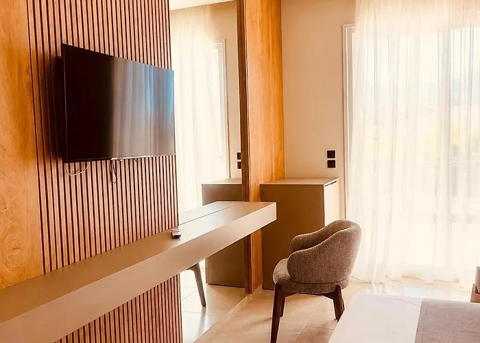 S S Sophie'S Suites