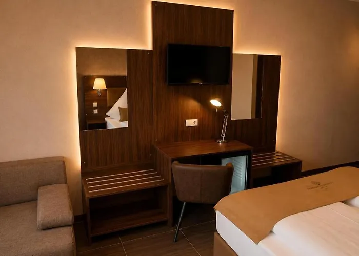 Hotel am Rondo KOSTENLOSE PARKPLÄTZE