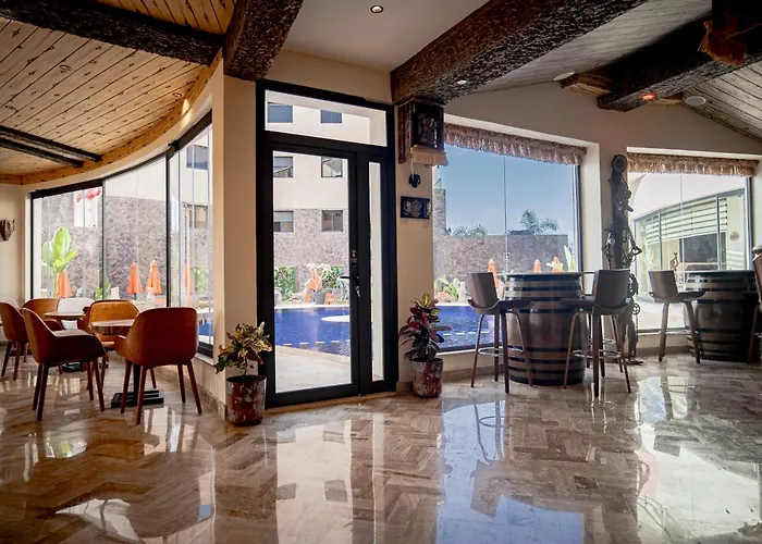Hotel Paradise Kma