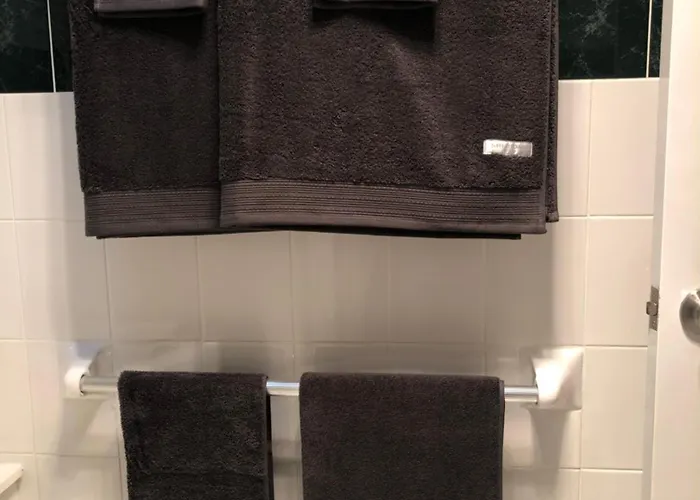 Black Range Lodge, Tumbarumba - Queen Room