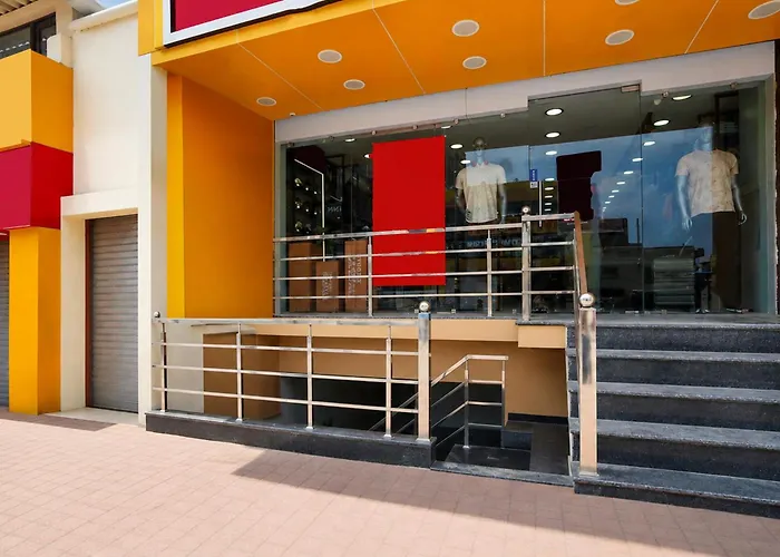 Collection O Mall Of Avadh Formerly Rama Inn