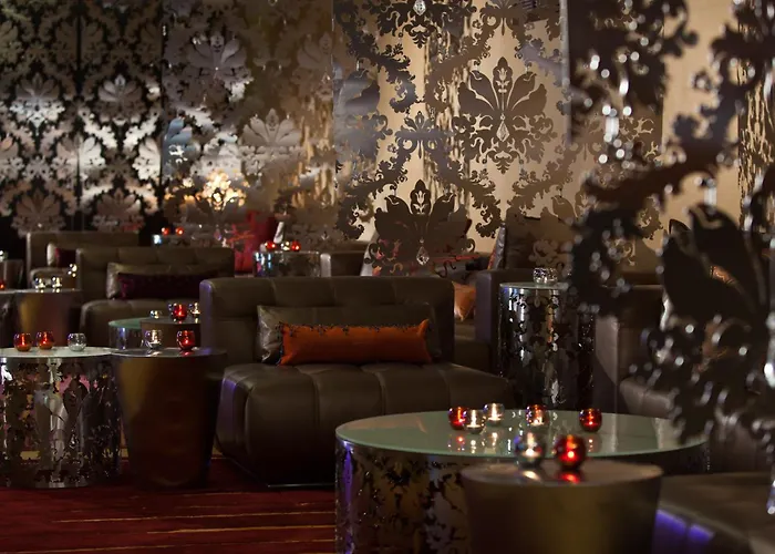 Alcazar Hotel
