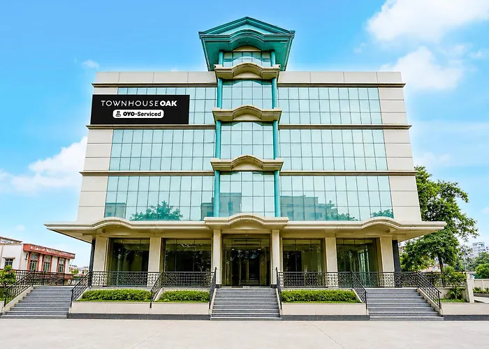 Super Townhouse Oak Prayagraj Bus Terminal Road