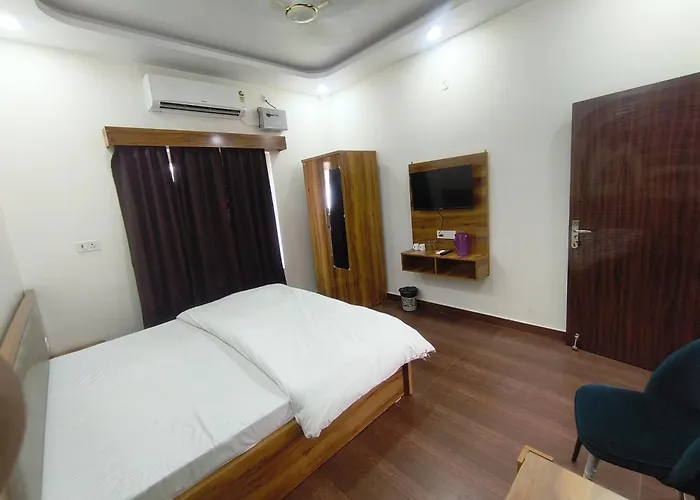 Hotel Rudraksha Premier Ll A Premium Stay