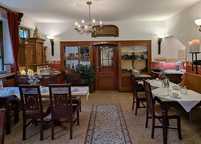 Kreuzerhof Hotel Garni