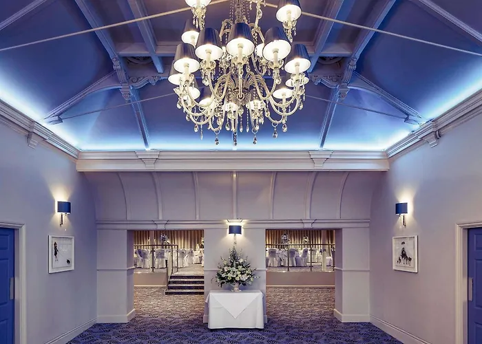 Mercure Gloucester Bowden Hall Hotel