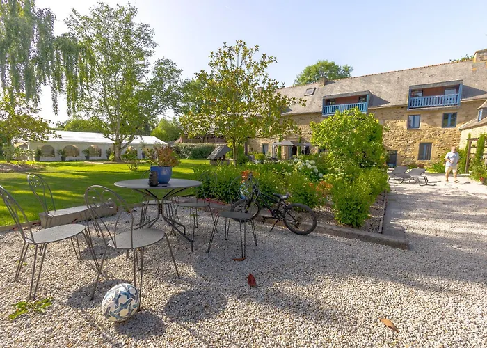 Logis Hotel Le Manoir Des Portes
