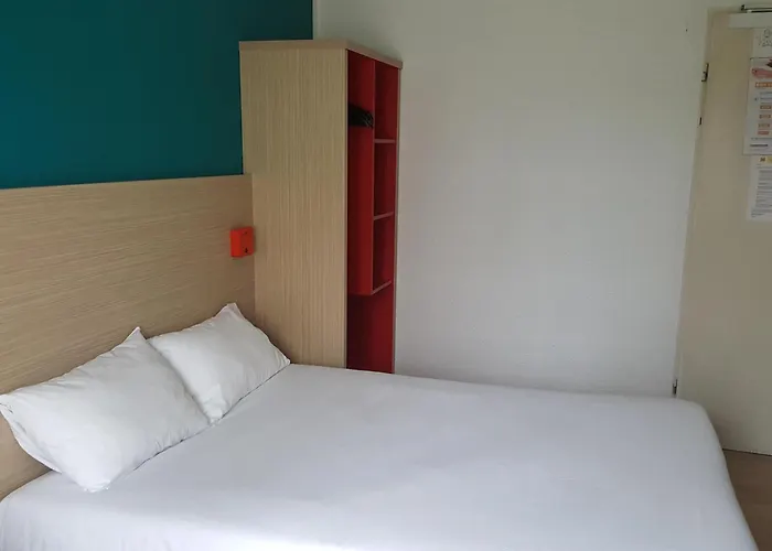 Hotelf1 Cergy