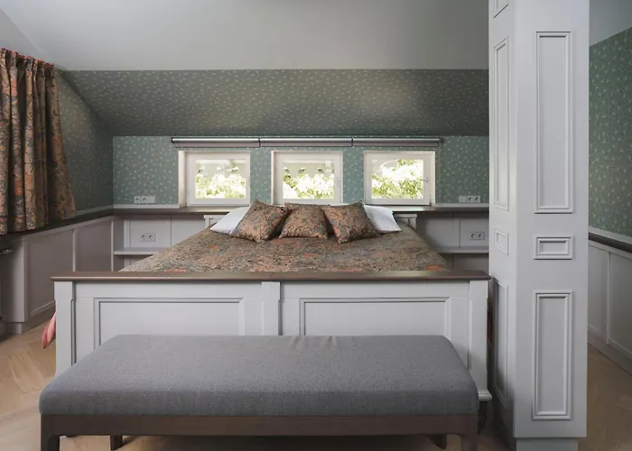 Roze Boutique Hotel