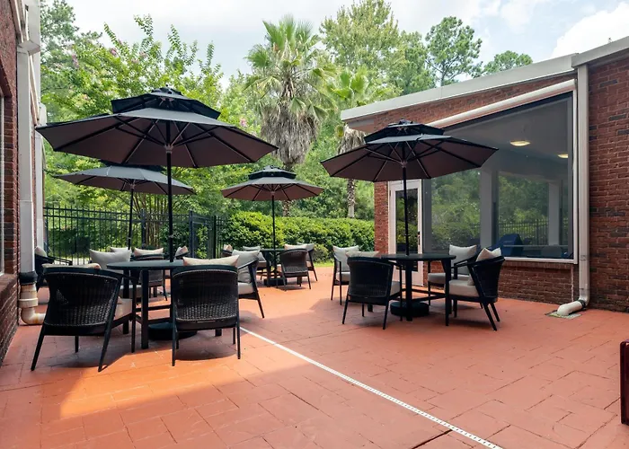 Doubletree By Hilton Hotel Savannah Airport
