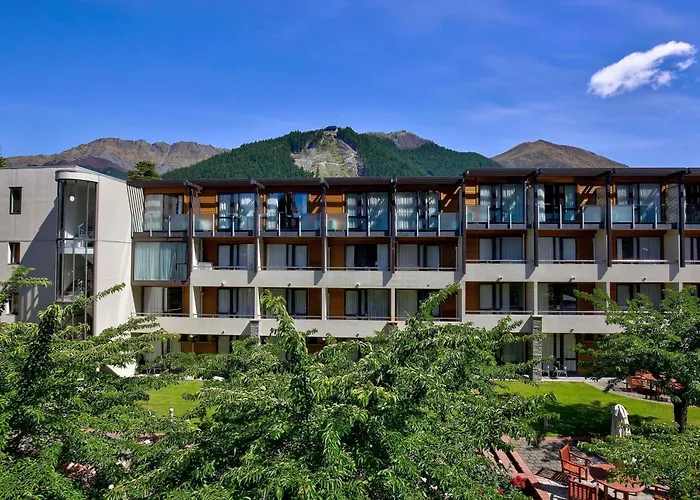 Novotel Queenstown Lakeside