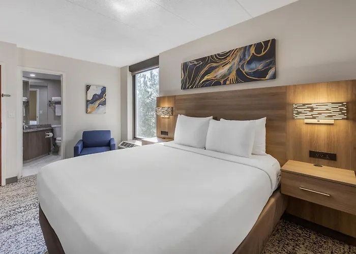 Surestay Plus Hotel By Best Western Chicago Lombard