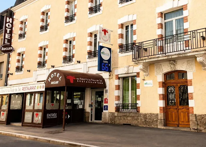 Brit Hotel Confort Auclair