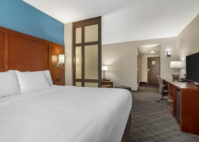 Comfort Suites Huntersville Near Lake Norman