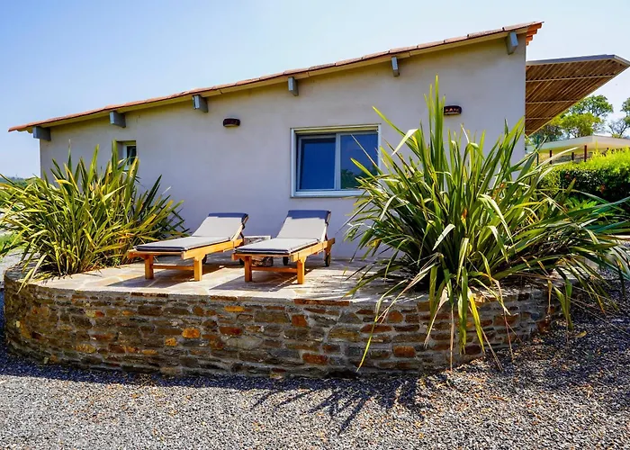 La Villa Nais -Suites&Appartements avec Piscine et Padel Bormes-les-Mimosas