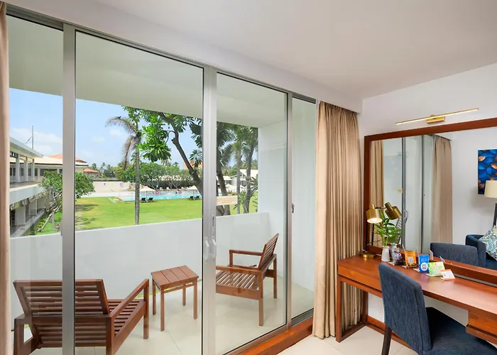 Pegasus Reef - A Beach Resort In Colombo
