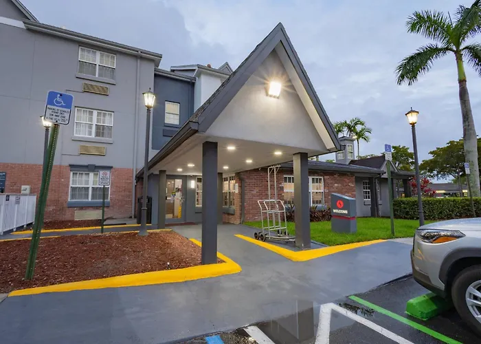 Candlewood Suites Miami Lakes By Ihg