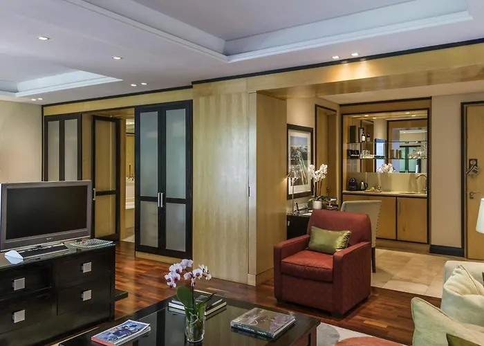 No5 Boutique Art Hotel By Mantis