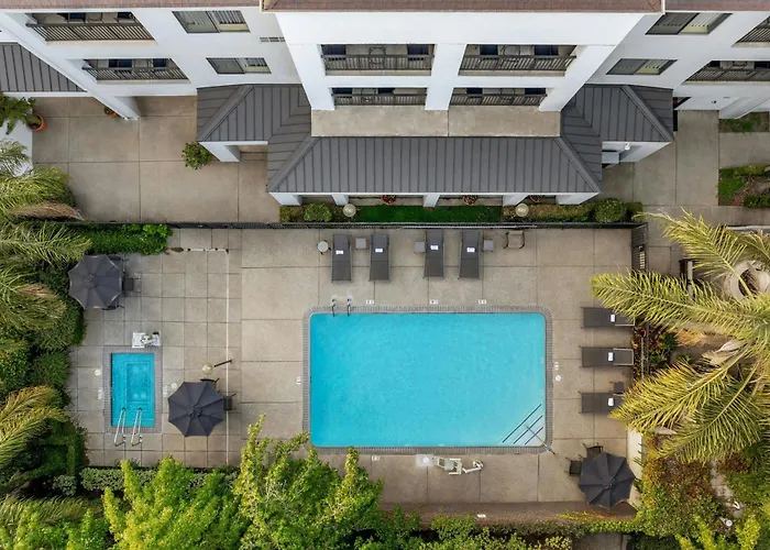 Courtyard By Marriott Stockton Hotel